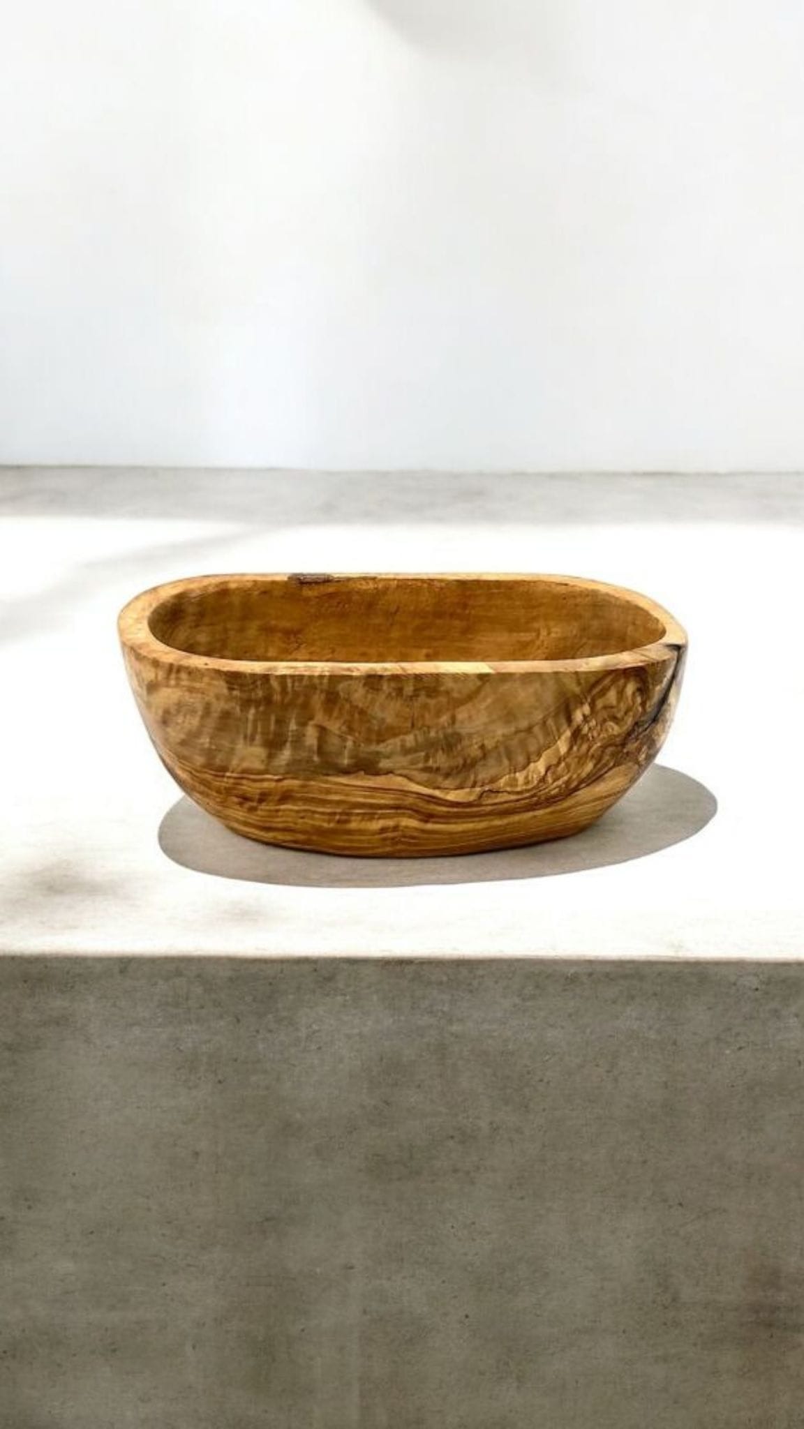Bol à tapas ovale en bois d’olivier – 14 à 16 cm