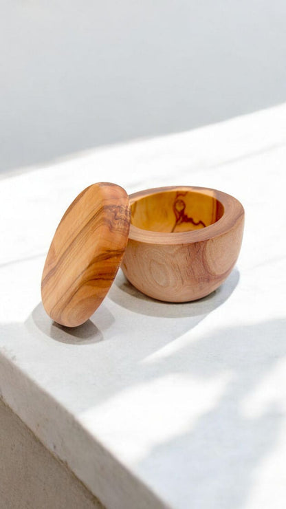 Bocal avec couvercle en bois d’olivier – H 7 cm x Ø 9 cm
