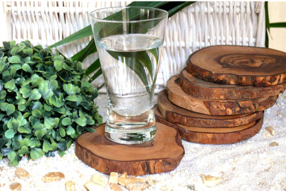 Lot de 6 sous-verres rustiques en bois d’olivier – Ø 10 à 12 cm